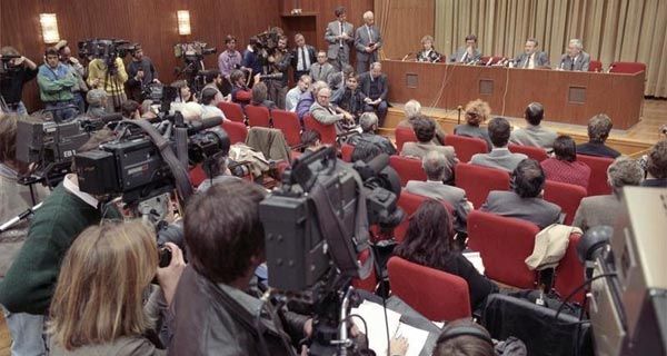 Pressekonferenz_Schabowski